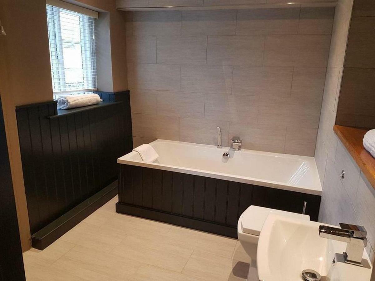 The Angel Inn Warminster Luaran gambar